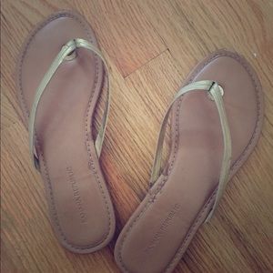 Banana Republic gold leather sandal size 7