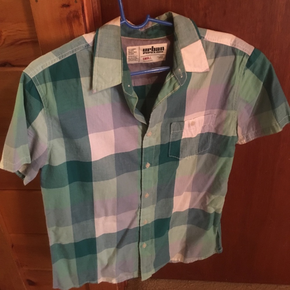 Urban Pipeline short sleeved collared shirt