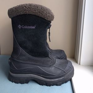 Black Columbia Snow Boots