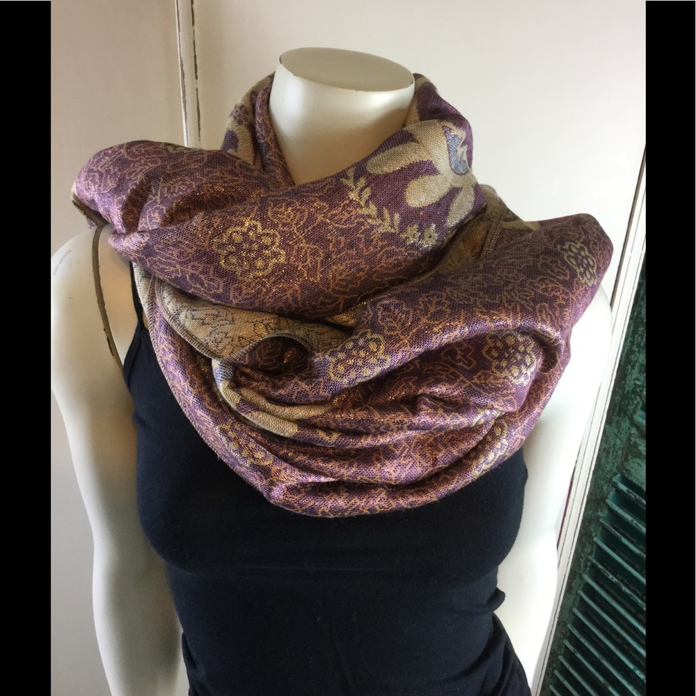 Brand New Oversized Scarf/Wrap - Picture 1 of 4