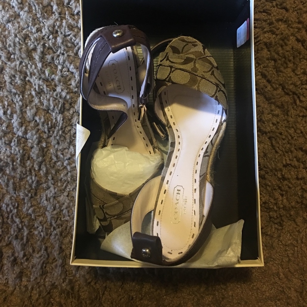 Coach wedge sandals only worn once