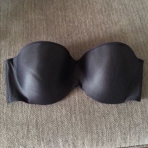 NWOT black strapless bra.