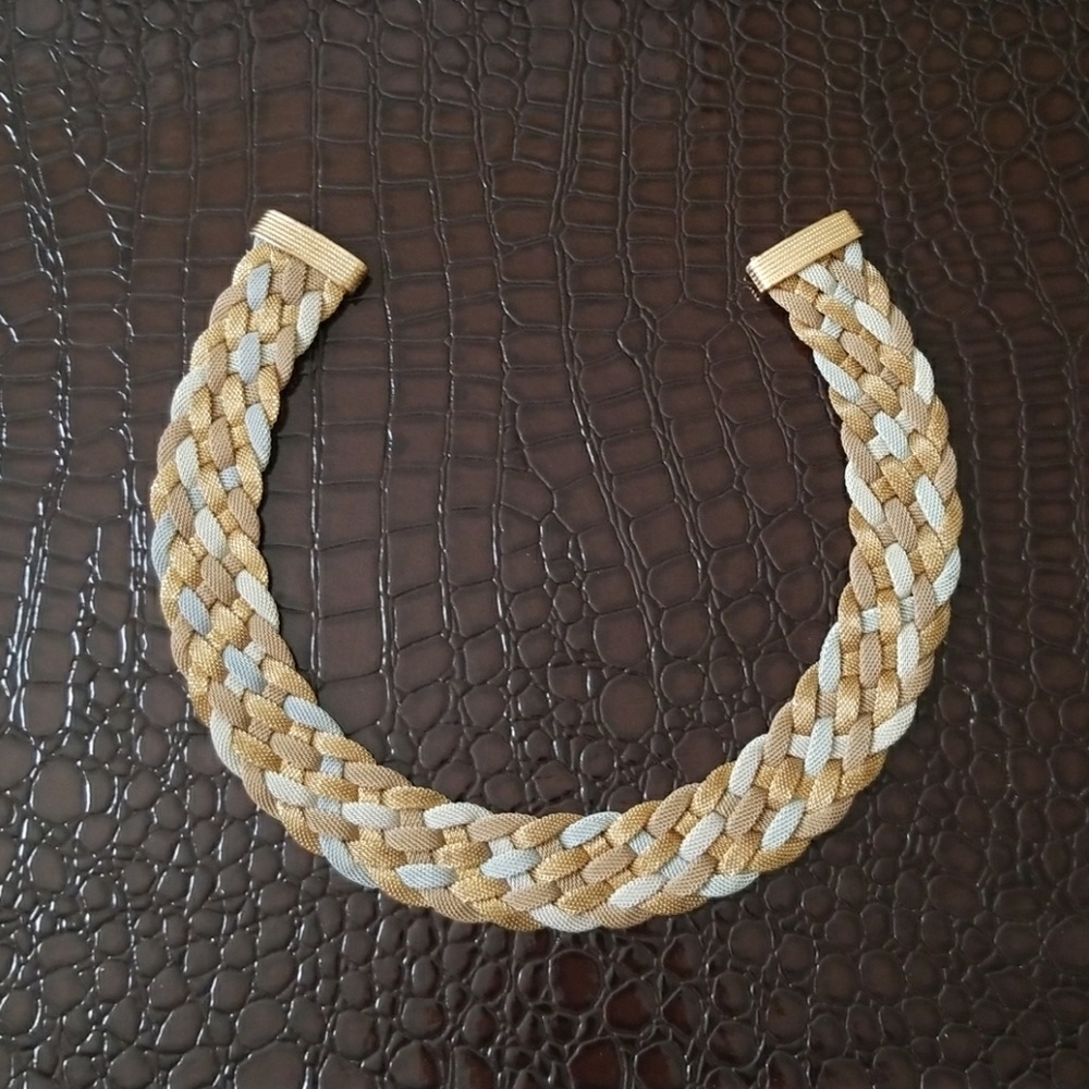 Necklace - Picture 3 of 4
