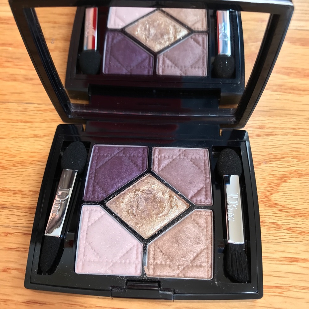 Dior eye shadow palette.