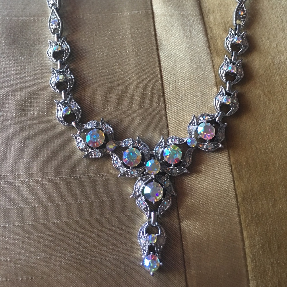Evening necklace