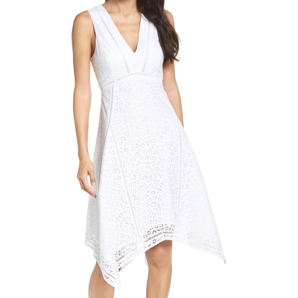 lilly pulitzer white lace midi dress | perfect for graduation!