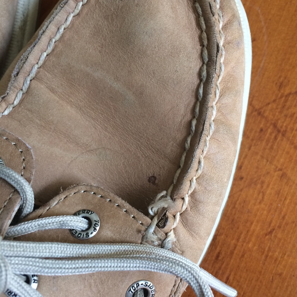 Tan sperries!! - Picture 4 of 8
