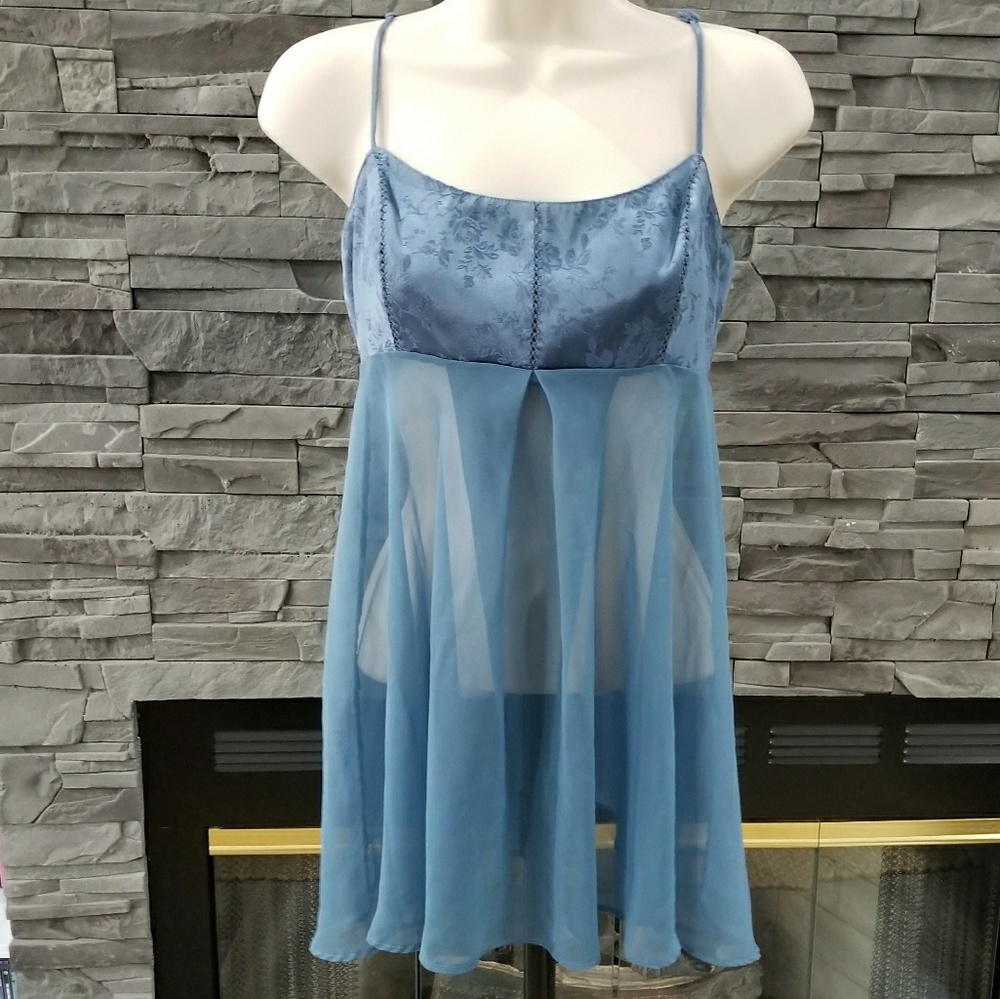 Gorgeous Victoria's Secret negligee