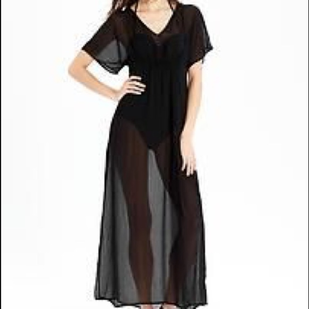 🎉Sale🎉Long black sheer swimsuit cover. NWT