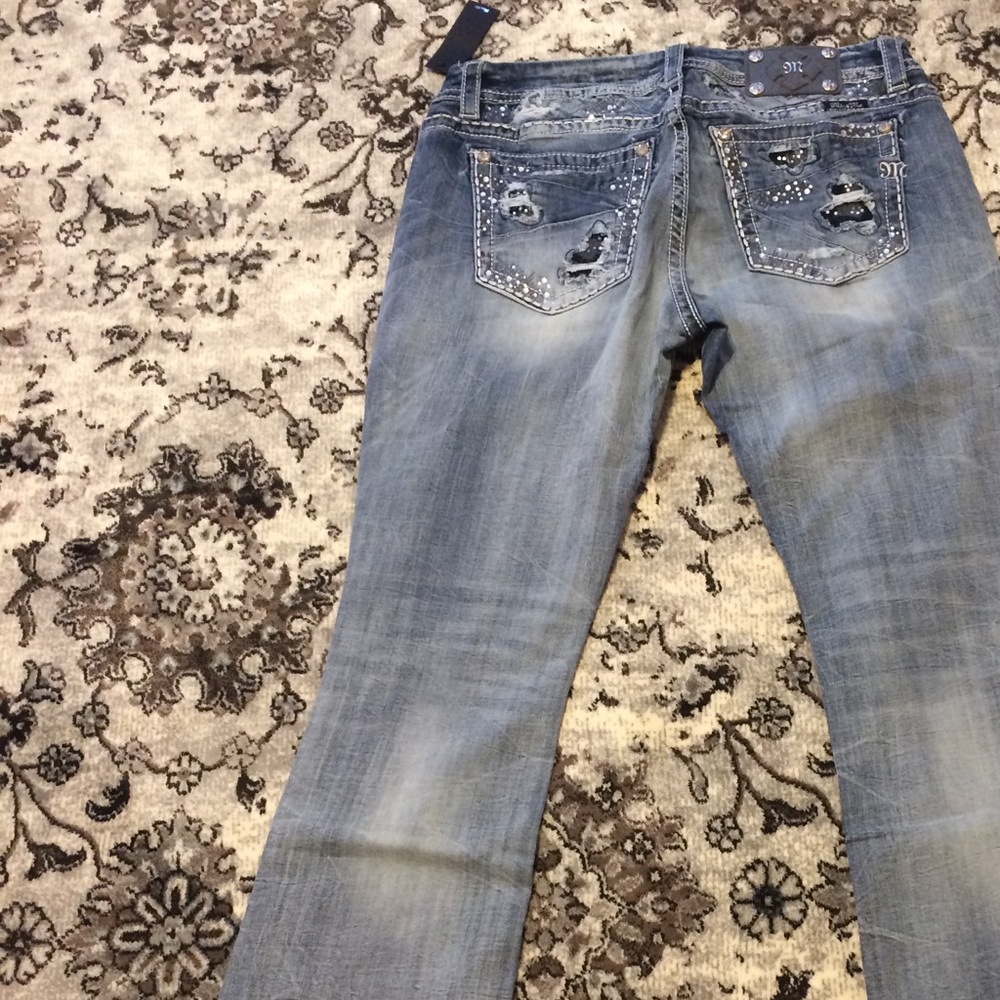 NWOT Miss Me jeans! - Picture 2 of 4