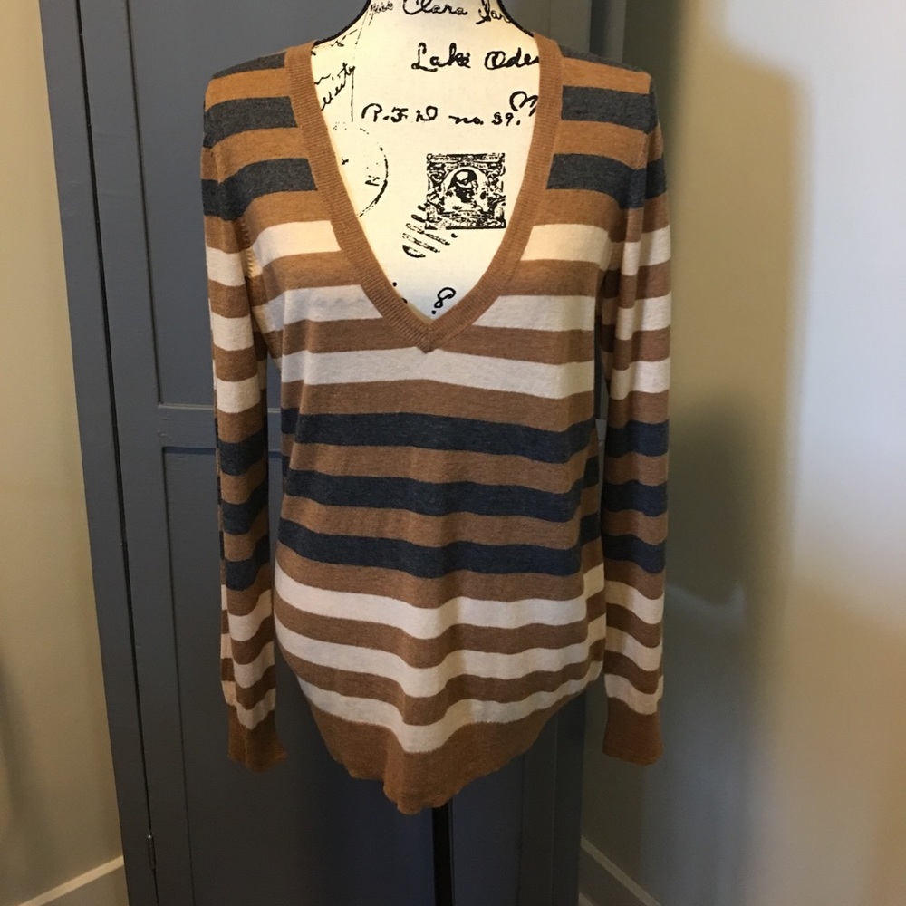 V-neck sweater