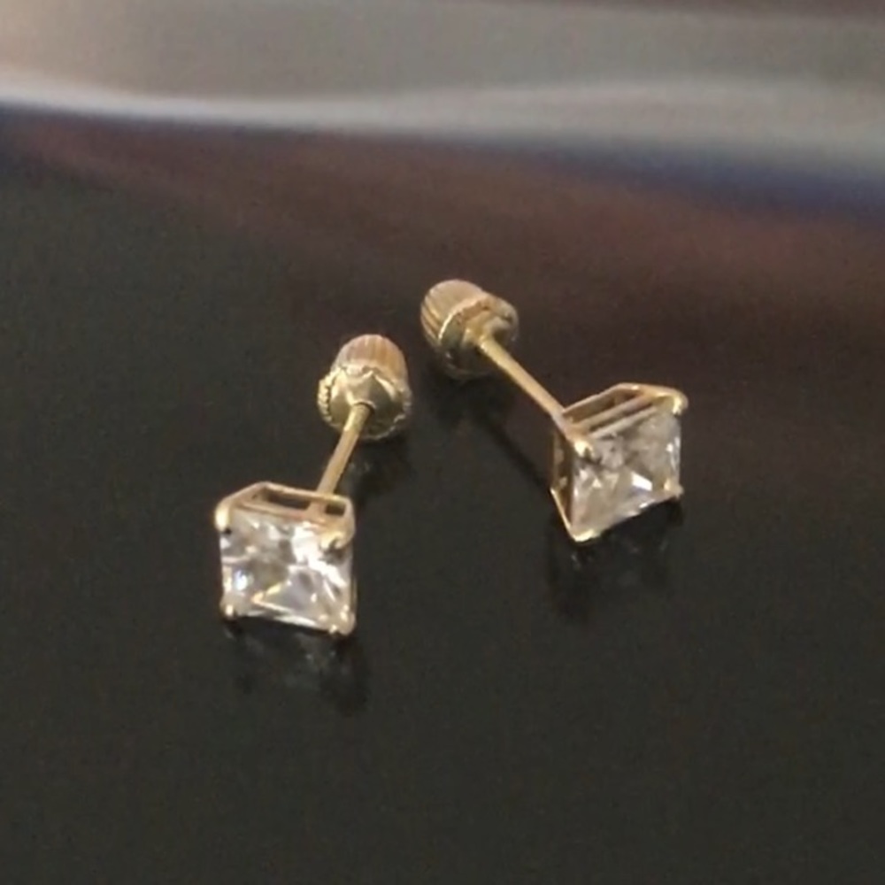 14k Solid Gold 4mm Square CZ Stud Earrings - Picture 2 of 4