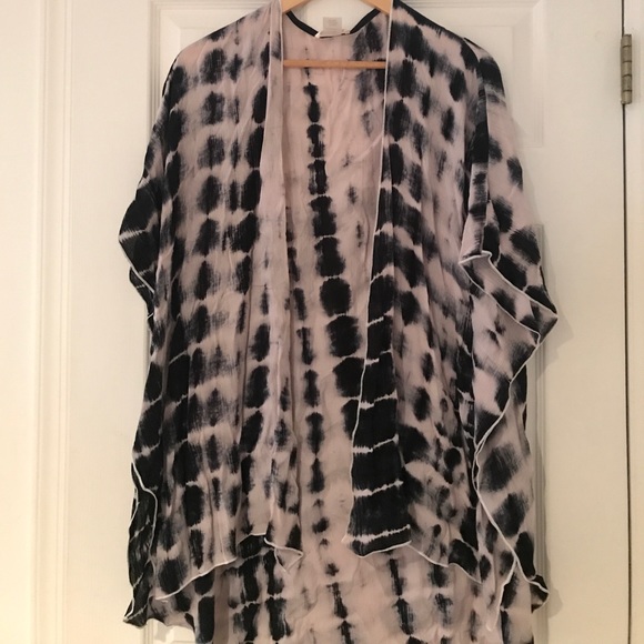 Windsor Other - Tie dye kimono