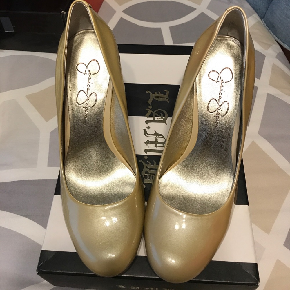 Jessica Simpson paten leather gold heels