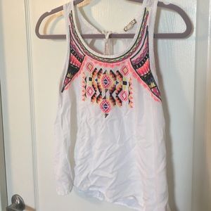 🔮 5 for $25/ 6 for $29 White tribal tank