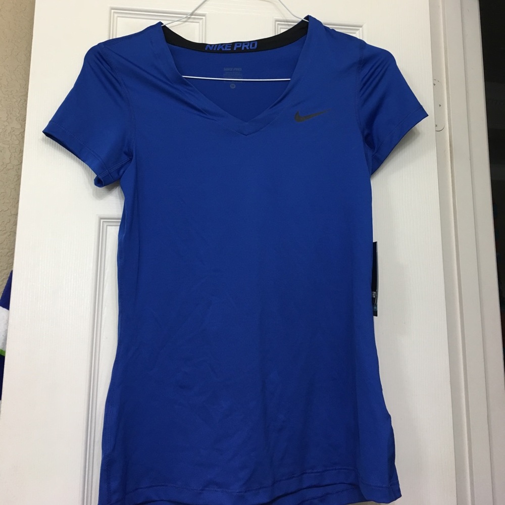 Nike women's training shirt medium blue