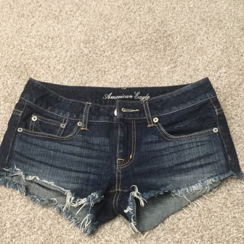 Brand new size o American eagles shorties. No tag