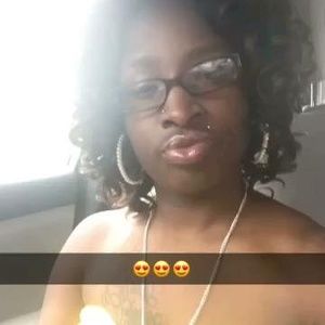 Meet your Posher, Tiara