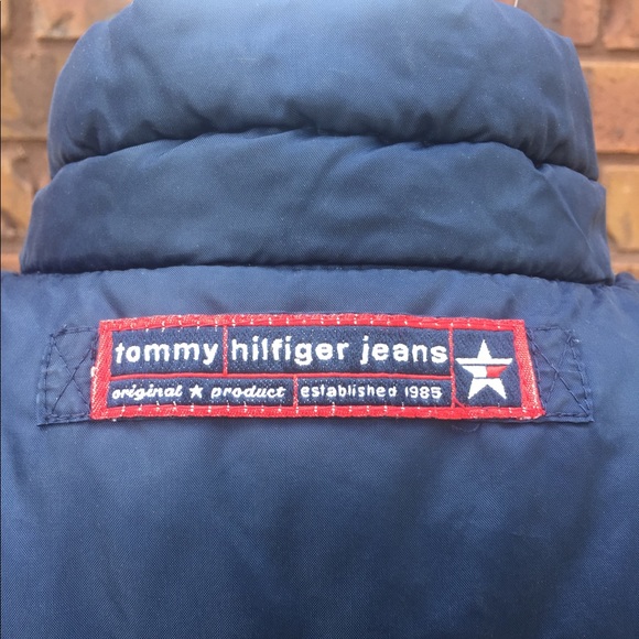 Tommy Hilfiger Puffer Vest - Picture 4 of 6