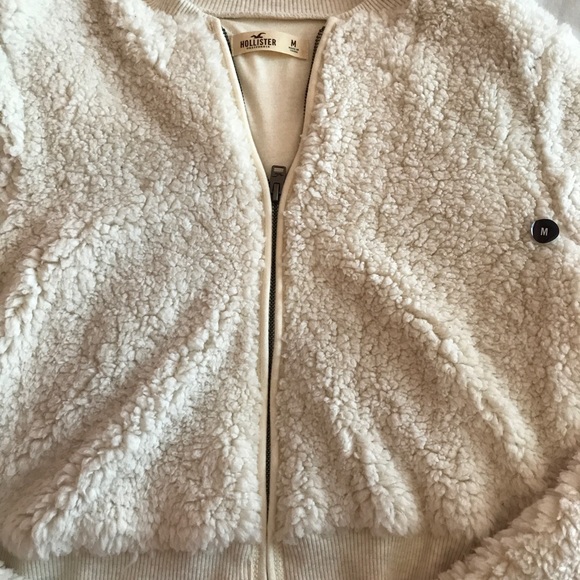 ✨SOLD Sweater✨ - Picture 2 of 3