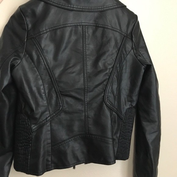 Leather jacket - Picture 6 of 7