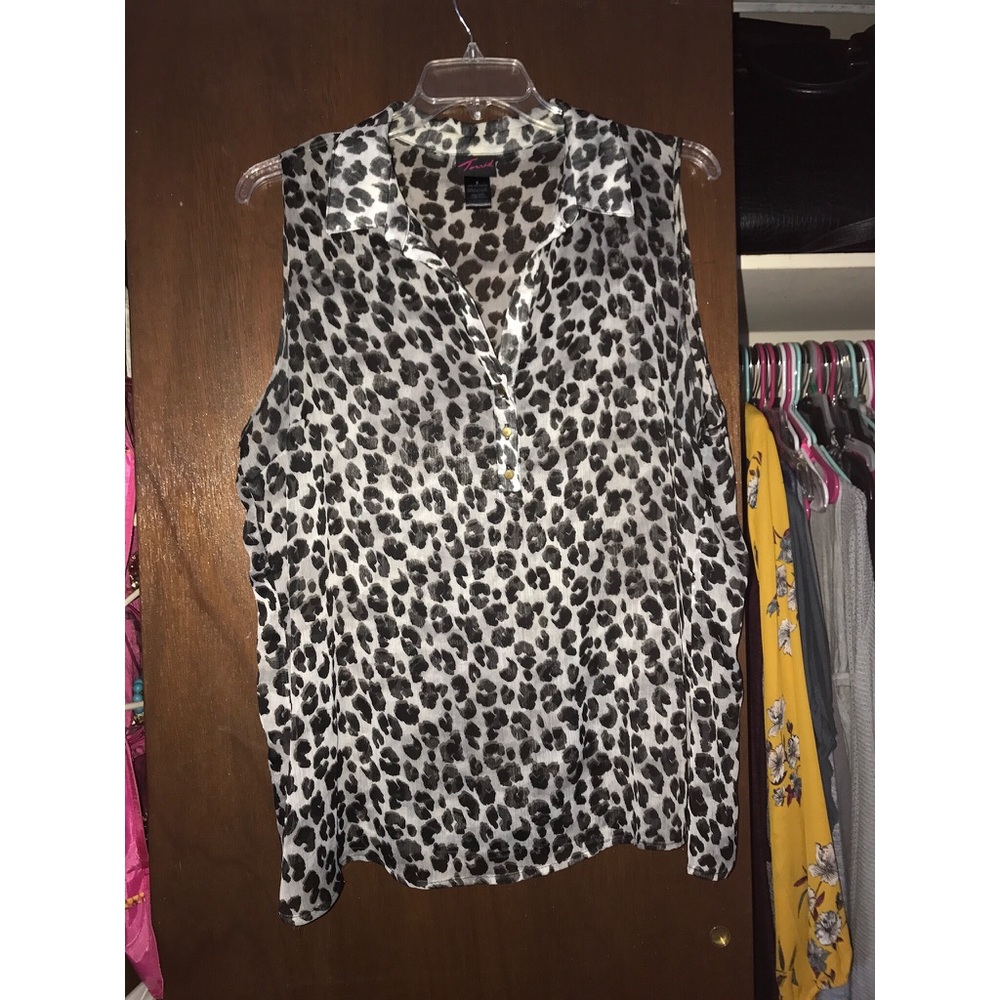 Leopard Top