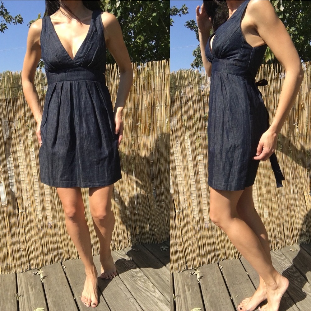 👗SISLEY denim open back mini dress
