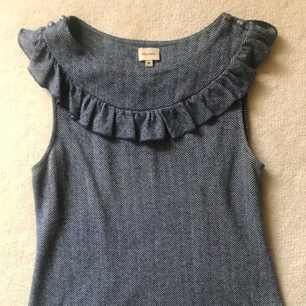 Ella moss Chevron knit ruffle tank with buttons