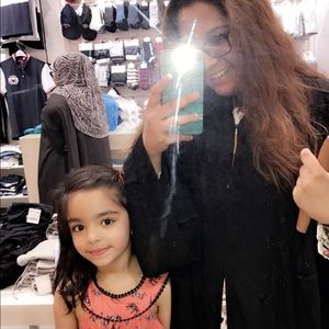 Meet your Posher, Areej