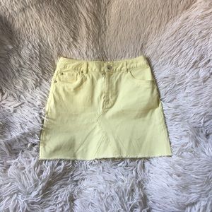 Yellow Mini Skirt⚜️