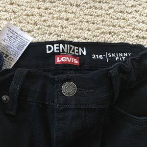 Boys size 10 Levi's Jeans - black like new