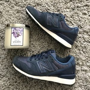 New Balance 696 Women's Sneaker 👟🏙💎💙