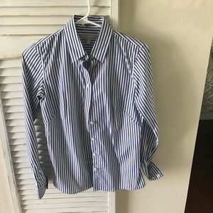 Banana republic no iron stretch XS button down.
