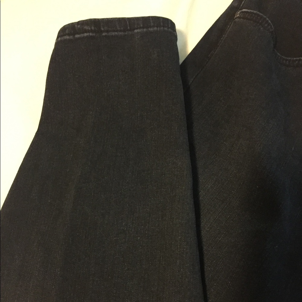 Jeans - Picture 2 of 2