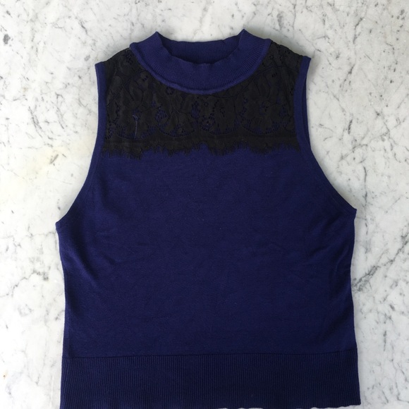 🦋EXPRESS ROYAL BLUE FALL CROP TOP - Picture 2 of 4