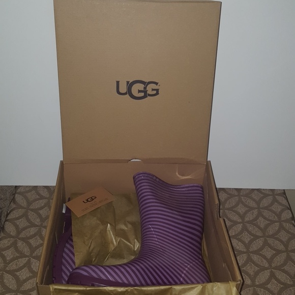 NIB UGG K RAANA STRIPES BIG KID SZ 4 BOOTS - Picture 7 of 8