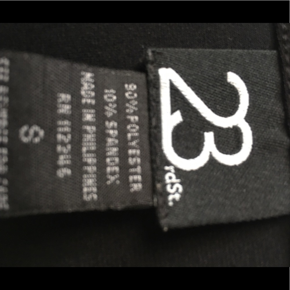 23rdSt. Ruffled Top - Picture 5 of 5