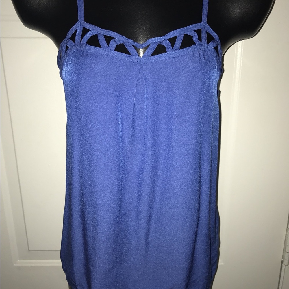 NAMELESS LATTICE FRONT SLEEVELESS CAMI TOP