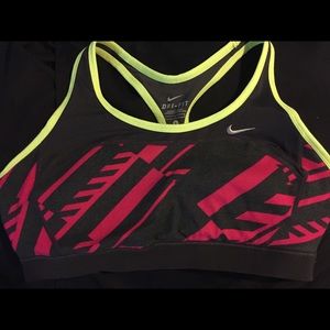 NIKE SPORTS BRA