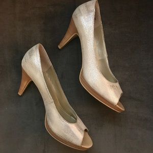 Bandolino Peep Toe Pumps
