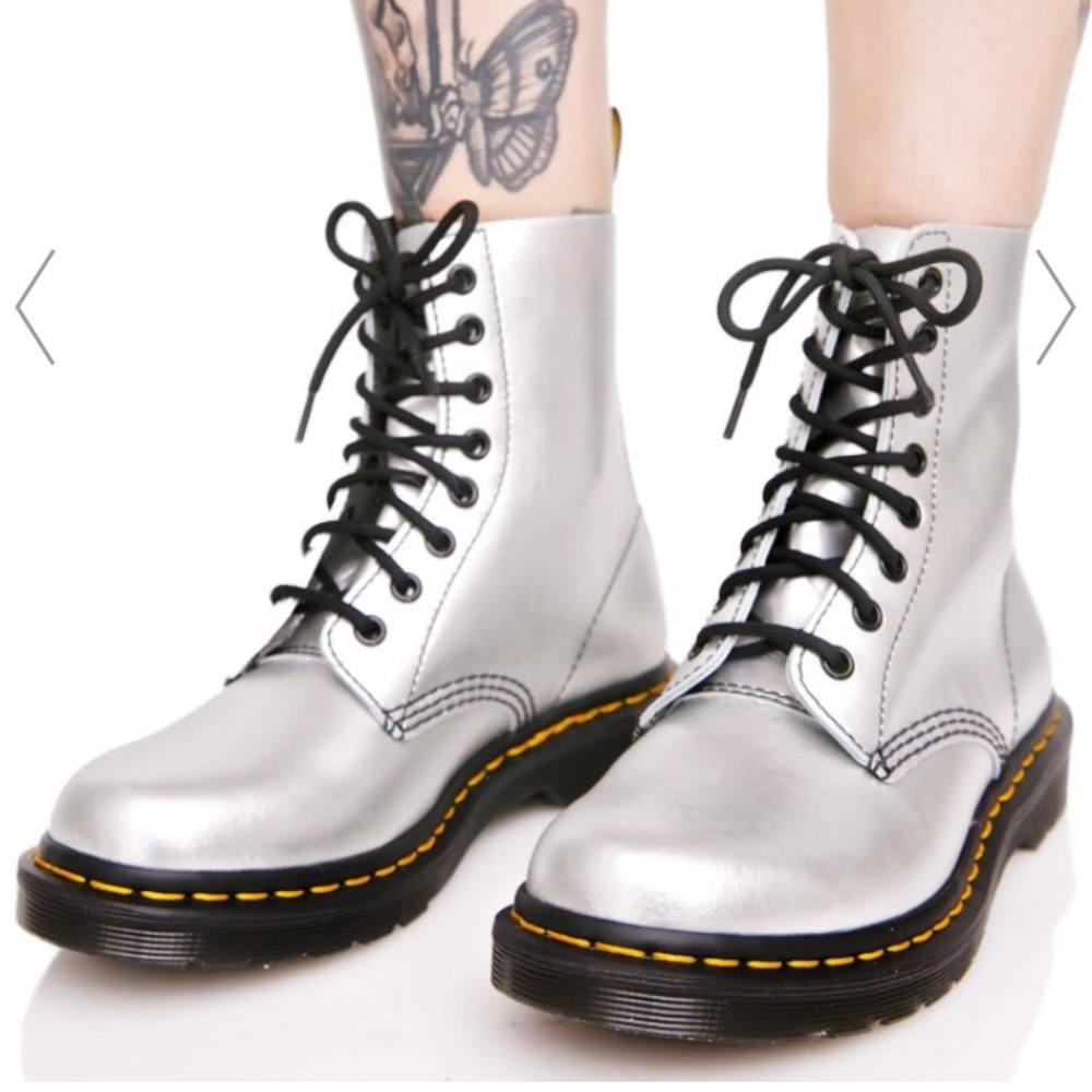 Doc marten silver pascal boots sz uk4 us6