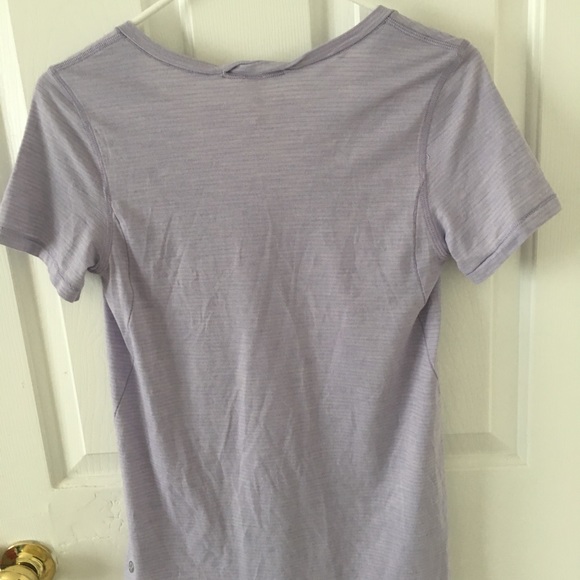 Lululemon size 6 what the sport tee - Picture 2 of 3