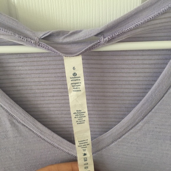 Lululemon size 6 what the sport tee - Picture 3 of 3