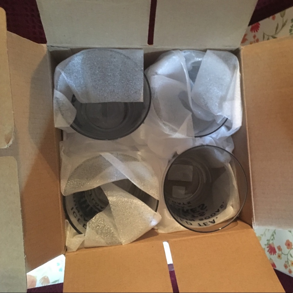 Kate spade all purpose beverage set - Picture 3 of 5
