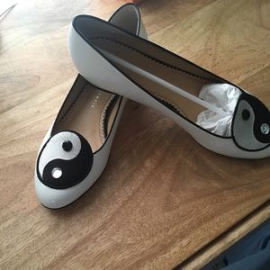 Charlotte Olympia Harmony white Ying yang