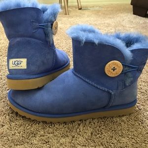 Ugg Australia Boots with Button closure