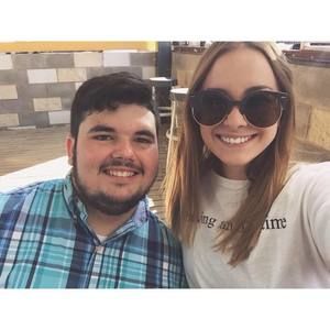 Meet your Posher, Troy