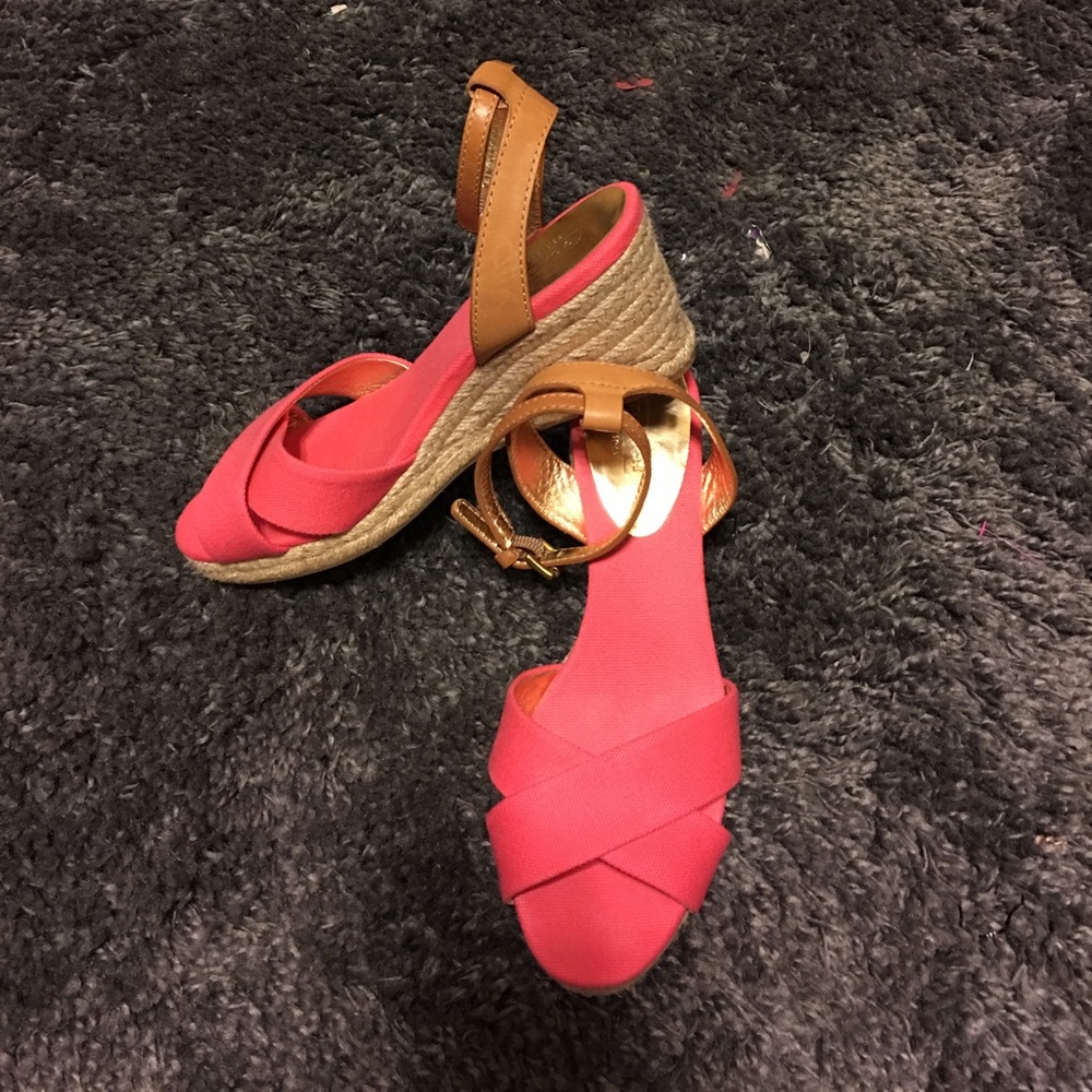 Coach Henley coral wedges