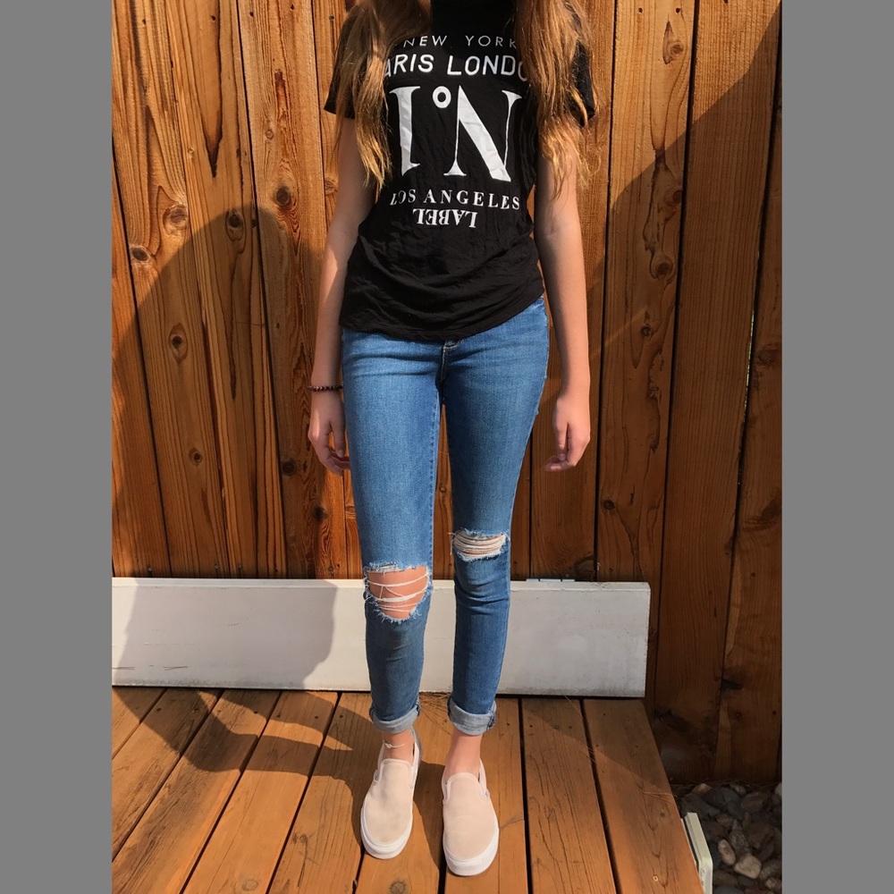 🏙Forever 21 Graphic Tee🏙