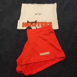 Hooters uniform